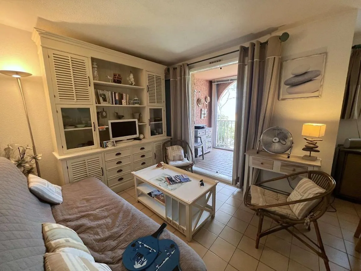 Appartement Avec Piscine, Tennis, Proche Plage - 4 Personnes - Saint Aygulf - Fr-1-226A-161 Frejus Apartment