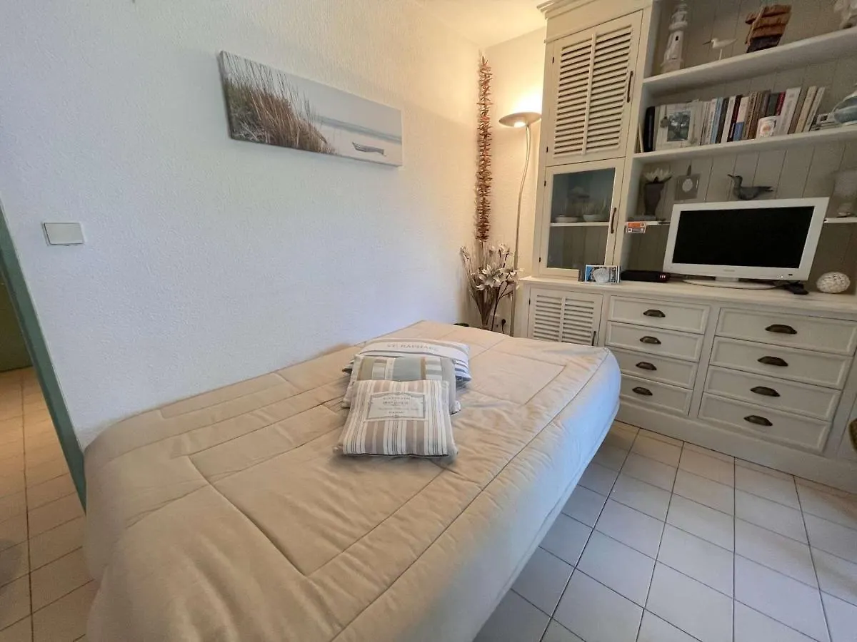Appartement Avec Piscine, Tennis, Proche Plage - 4 Personnes - Saint Aygulf - Fr-1-226A-161 Frejus